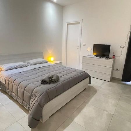 Al Quattordici Apartment Brindisi Ngoại thất bức ảnh