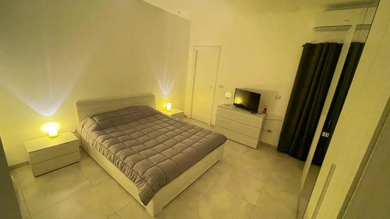 Al Quattordici Apartment Brindisi Ngoại thất bức ảnh